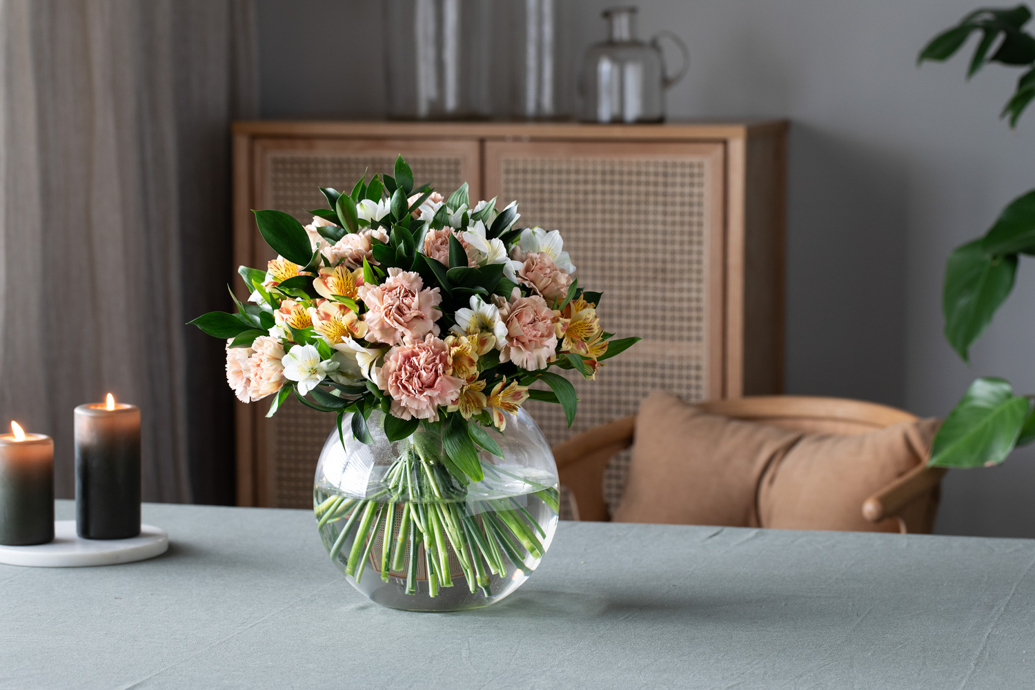 Blomsgerbukett av holdbare blomster